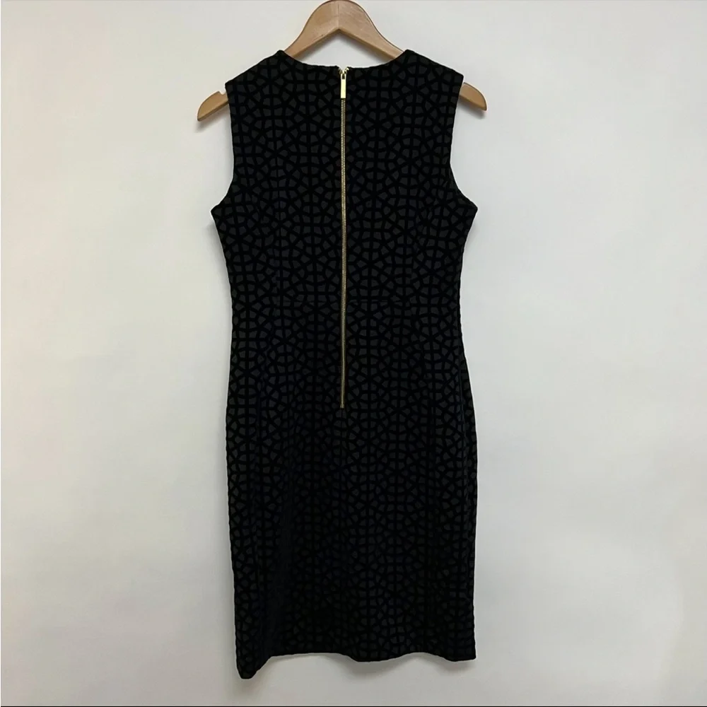 Calvin Klein Black Velvet Sheath Dress Knee Length Sleeveless Cocktail US 8 - Picture 5 of 8